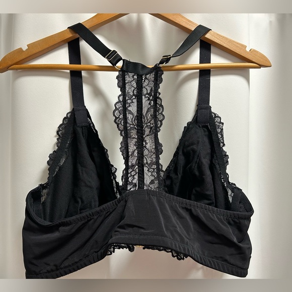 Fox & Royal front closure lace bra, size 18-20 - Picture 2 of 3